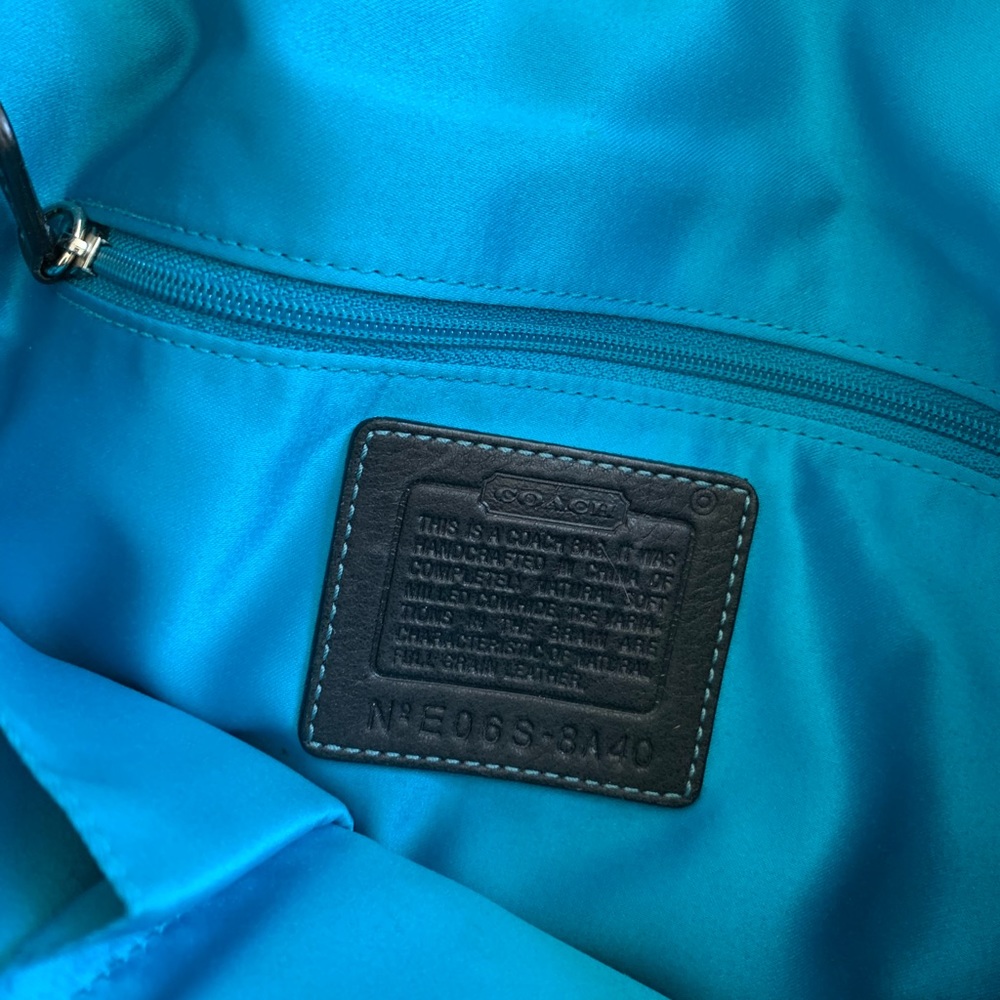 Coach Leather Shoulder Bag - Genuine Leather - Picture 5 of 6